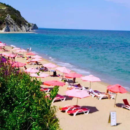 Byala Cliff Sea View Апартамент *