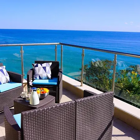 Byala Cliff Sea View Apartment *