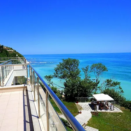 Byala Cliff Sea View *