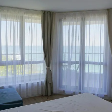 Byala Cliff Sea View Apartamento *